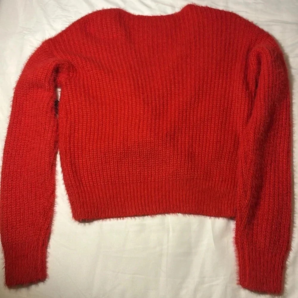 Red Twist Front Pearl Embellished Valentine Sweater size Medium - Picture 11 of 11